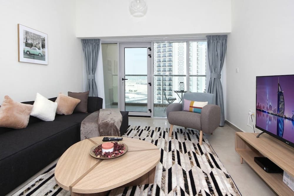 Amazing Shaista 1 Bhk Apartment