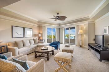 Ocean View Residence 708 Located at The Ritz-carlton by Redawning