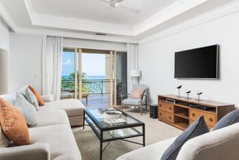 Ocean View Residence 403 Located at The Ritz-carlton by Redawning