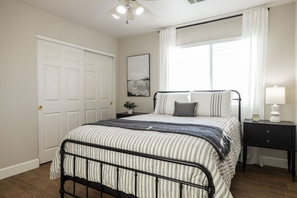 Gilbert Douglas 1 Bedroom Home by Redawning