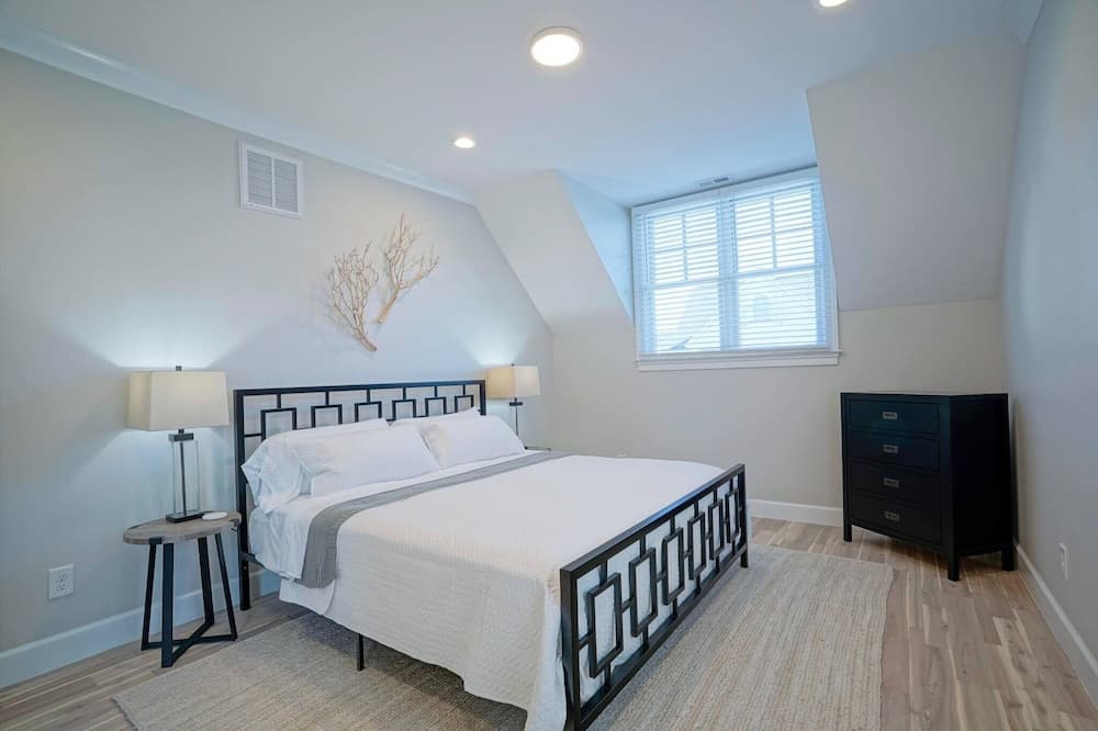 Atlantic Beach House