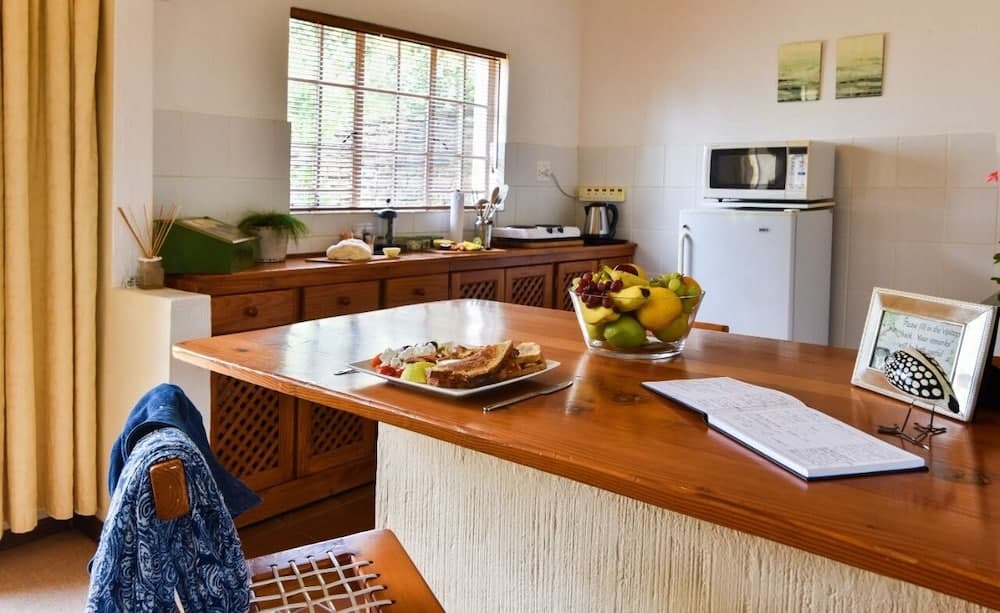 Lavender Tree Spacious Cottage for 2-3 People