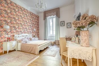 Andromeda Luxury Holiday Apartment in Colosseum