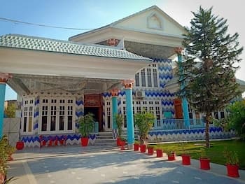 Shahi Palace Guest House