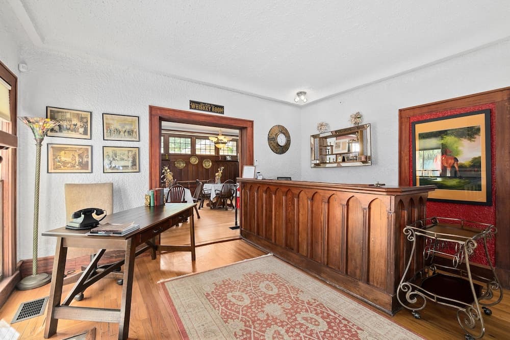 Golden Magnolia Marine