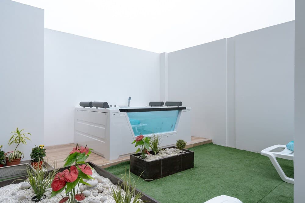 GLOBALSTAY. Modern 2BR Penthouse. Outdoor Jacuzzi, BBQ