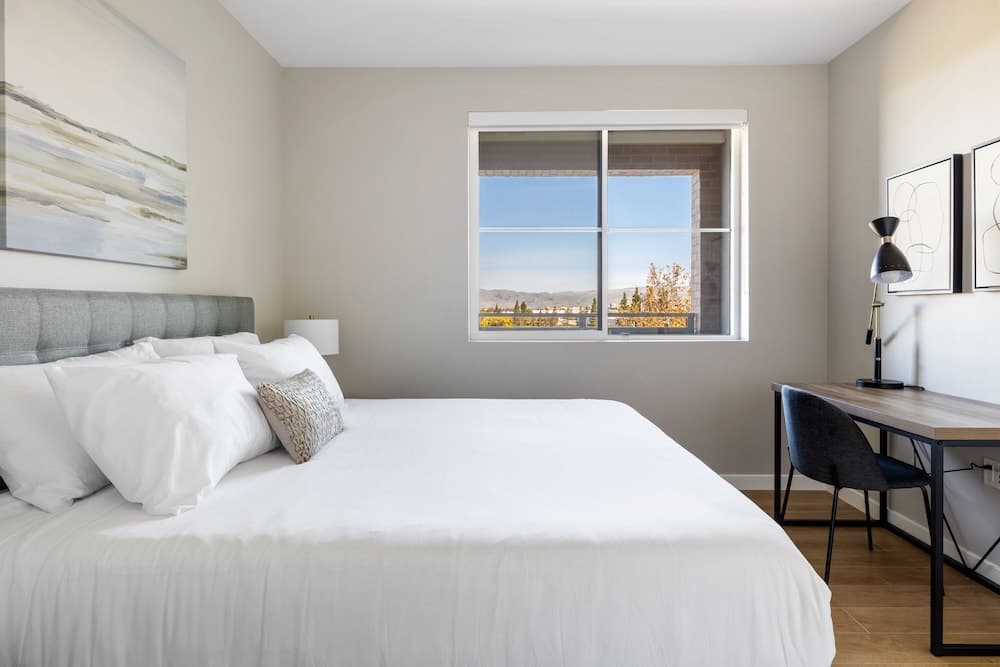 Kasa University-Airport Santa Clara