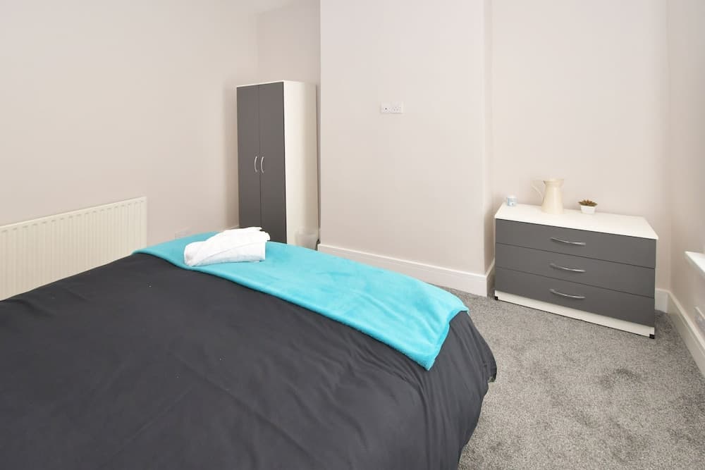 Townhouse @ Neville Street Stoke