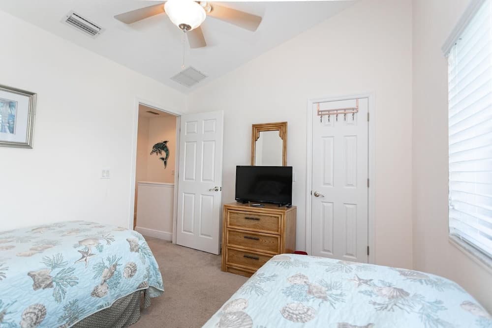 SEA Haven 117 2BR Free Activities Oceanfront Wifi Pool