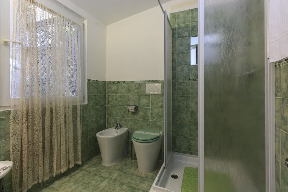 Trastevere, Pretty,central,economic