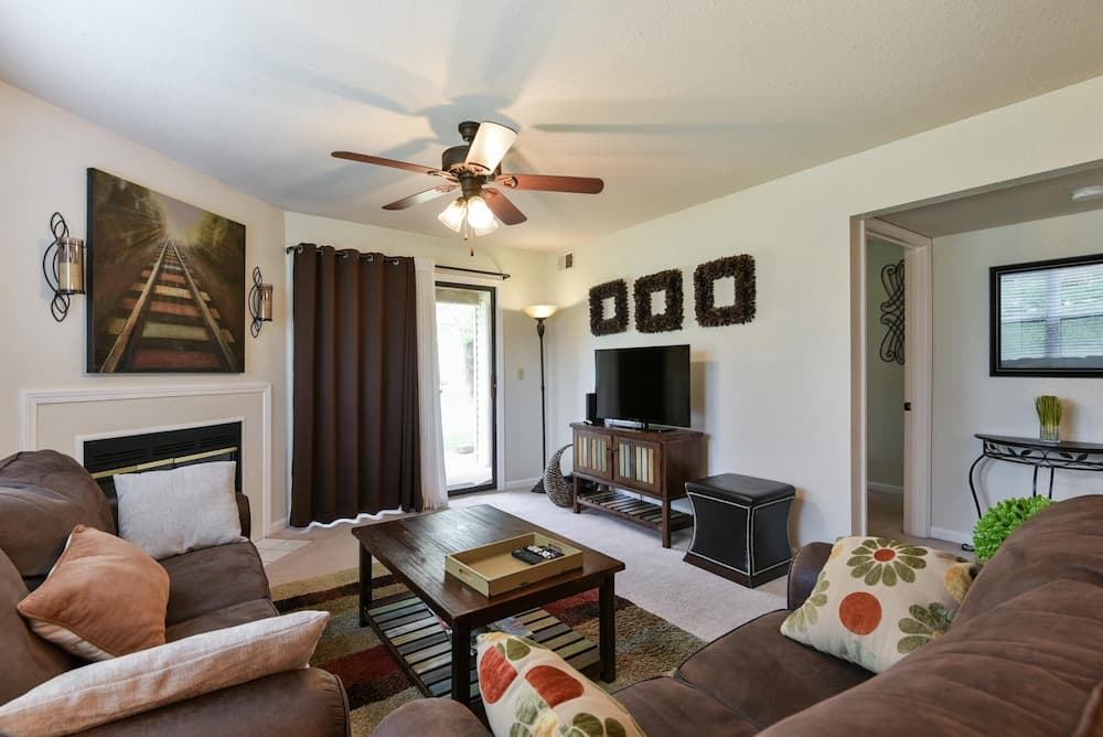 Southern Paradise - Resort Amenities - Close to Downtown and the Branson Landing