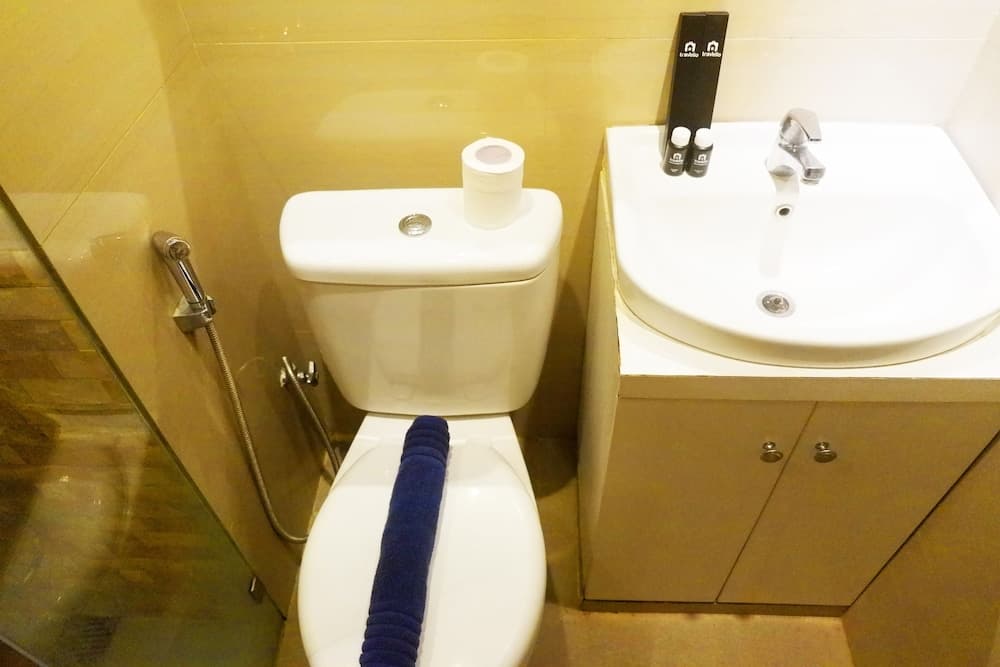 Modern Studio Apartment at Tanglin Tower Supermall Mansion