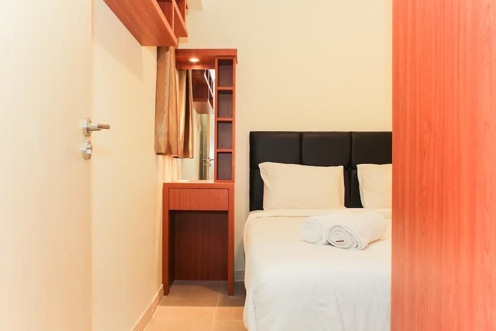 Nice and Comfort 2BR at Meikarta Apartment