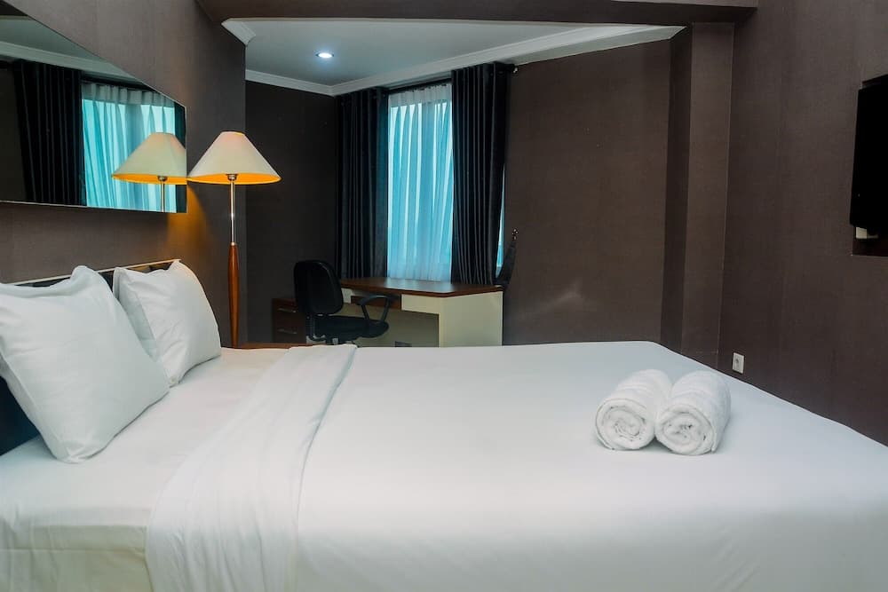 Great Location and Spacious Sudirman Park 2BR Apartment