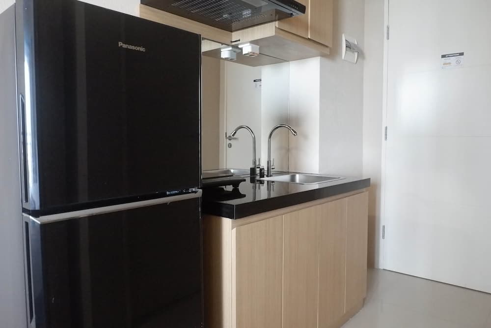 Restful Studio Apartment at Orchard Supermall Mansion