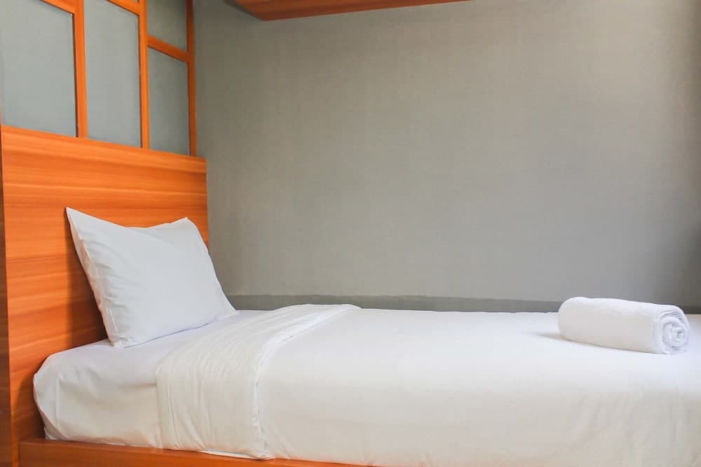 Comfortable and High Floor 2BR at Meikarta Apartment