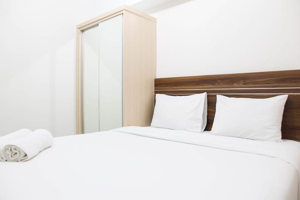 Clean 2BR Apartment @ Springlake Summarecon Bekasi Apartment