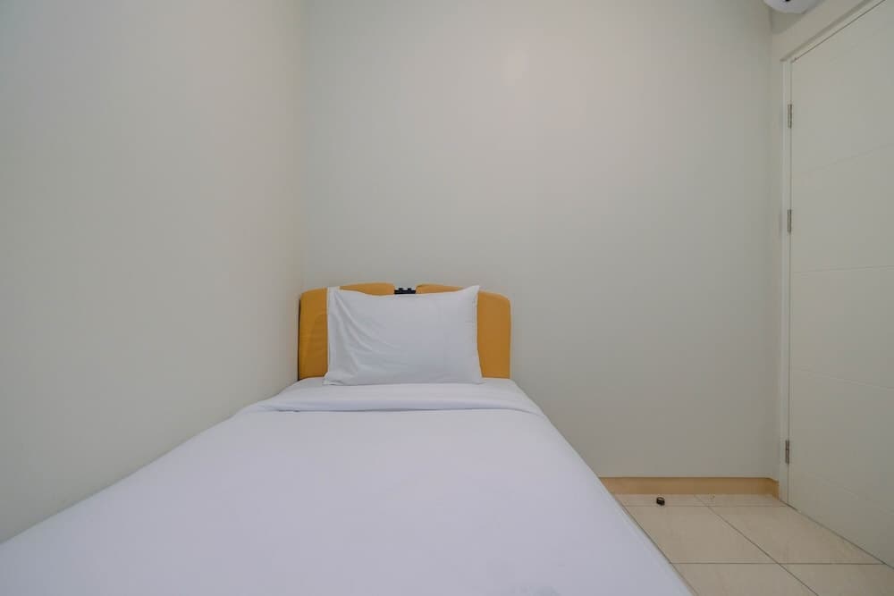 Homey 2BR Apartment @ Springlake Summarecon Bekasi