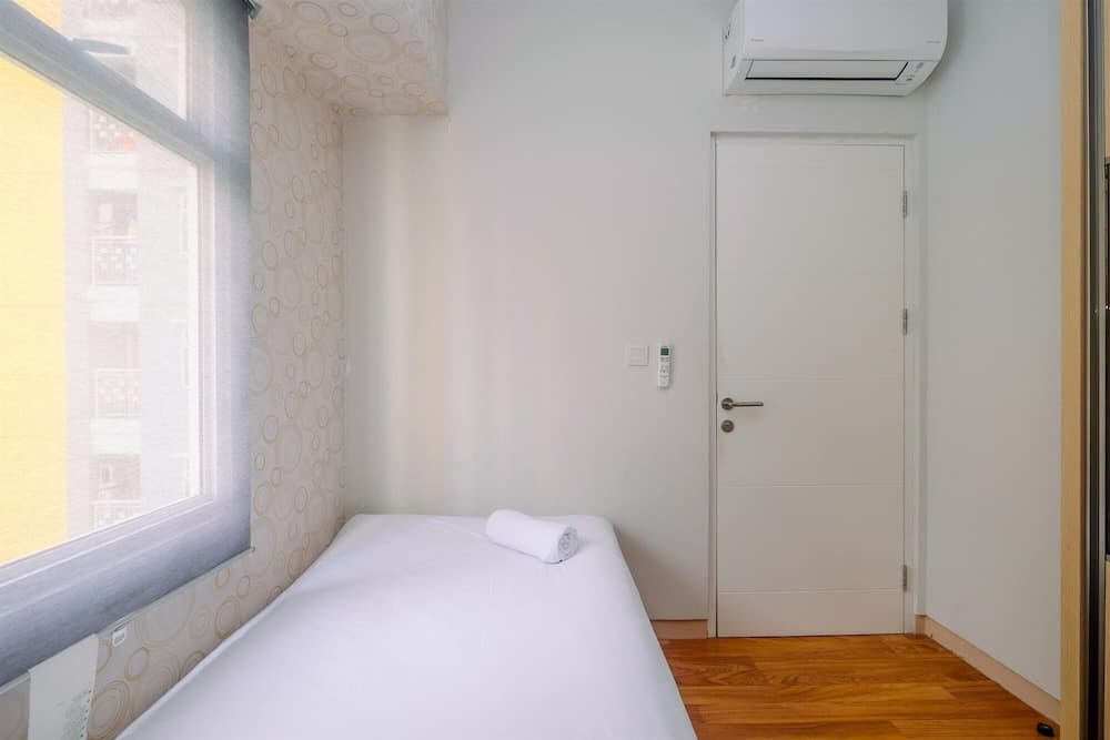 Full Parquet @ 2BR Springlake Bekasi Apartment