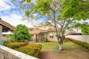 GB40 Excelente Casa 4 Suítes Guarajuba