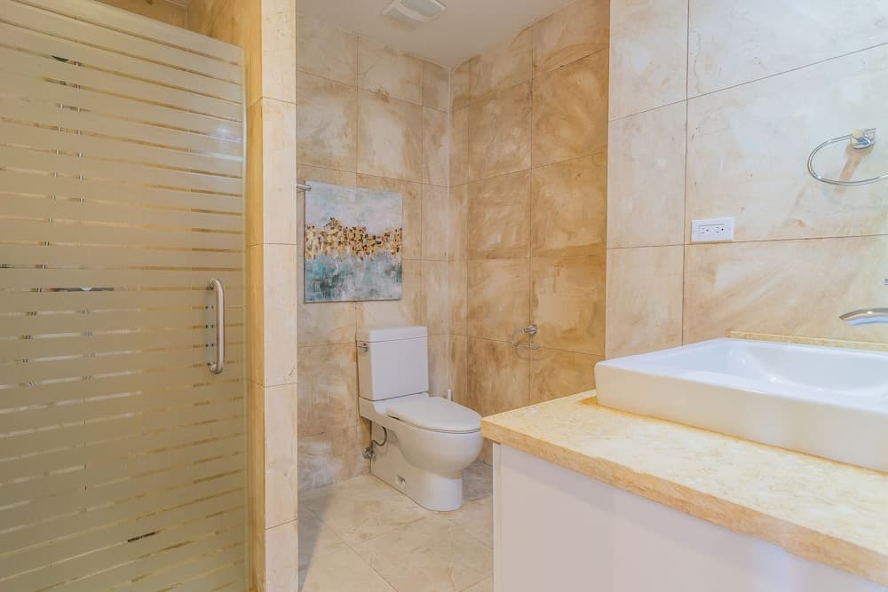 Lovely Condo at Eagle Beach! Great Views