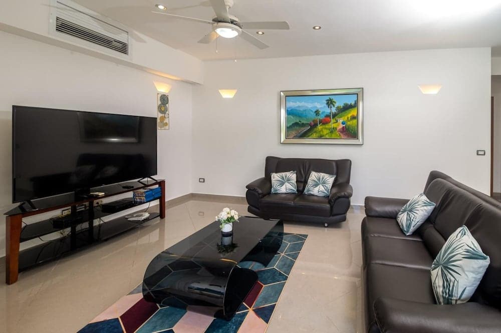 Stunning 2-bed Apartment in Las Terrenas