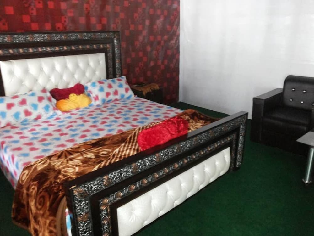 Hotel Kashmir Lodge Muzaffarabad