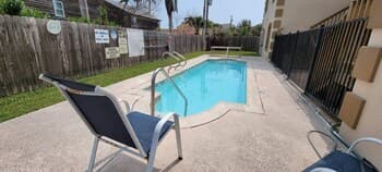 EZ Walk to Beach Poolside 1st Floor Updated 2 Bedroom Home by Redawning