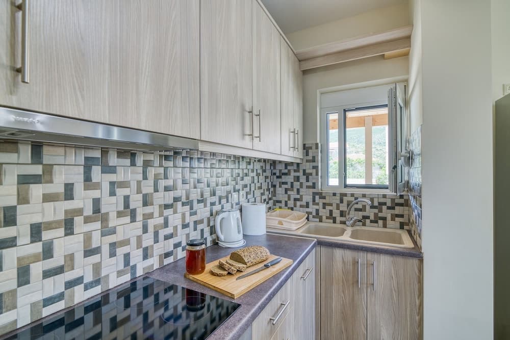 Aggelos Cozy Apartment few min From sea