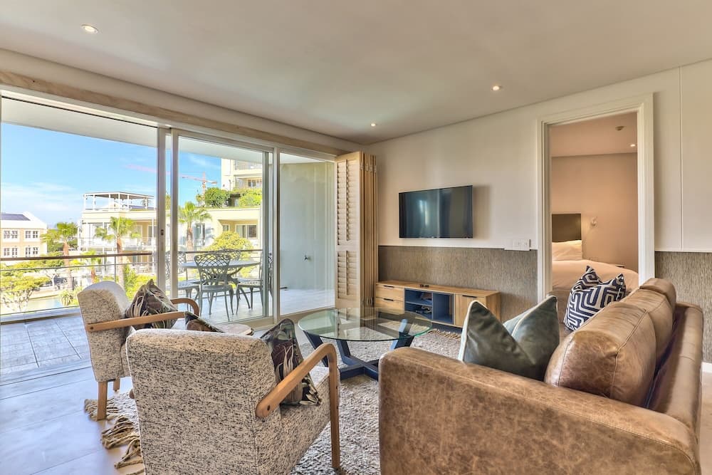 Two Bedroom Apartment - Fully Furnished and Design in V&a Marina Residential