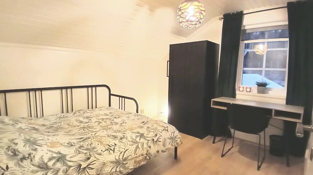 Stunning Sleeps 9 Lakeview Loghome, Spa & Yoga