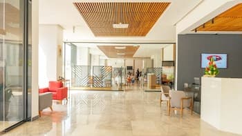 Star Land Hotel Bastos