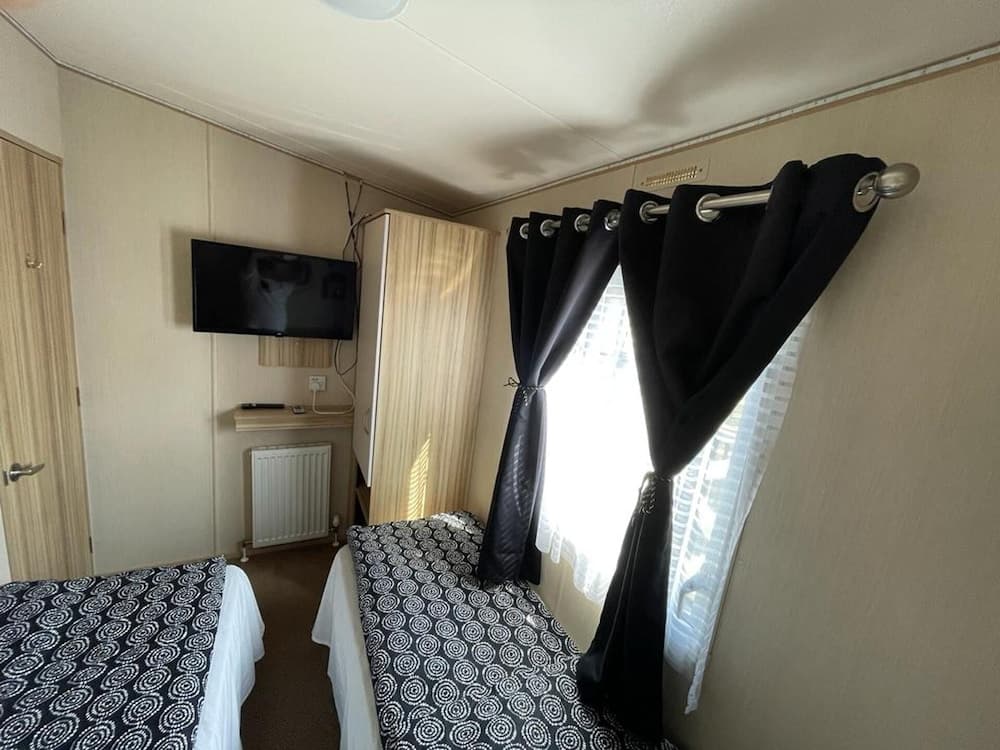 Holiday Park Caravan Fluffy in Harts Holiday Park