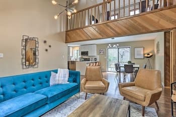 Luxury Home With Modern Finishes - Game Room & Hot Tub - Pocono Mountains 3 Bedroom Home by Redawning