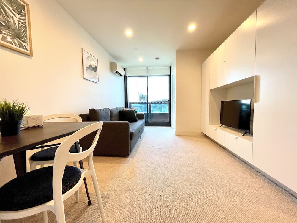 Readyset Apartments at Vision