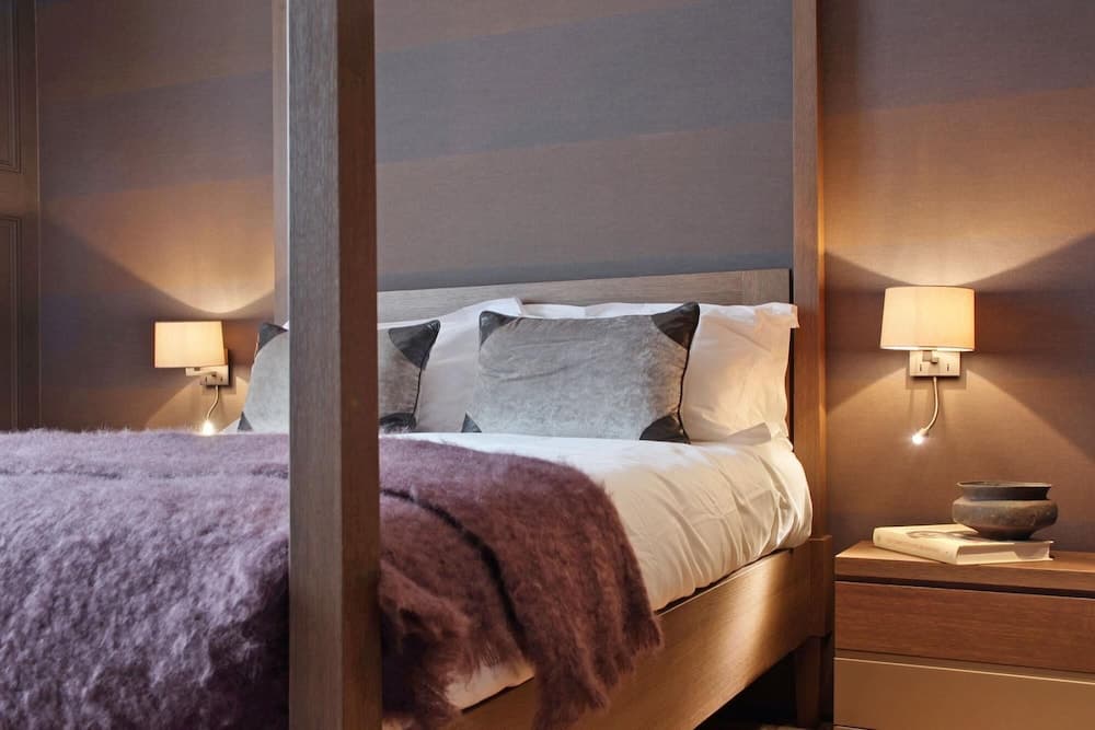 Cadogan Square Luxury 2 Bedroom Apartment II