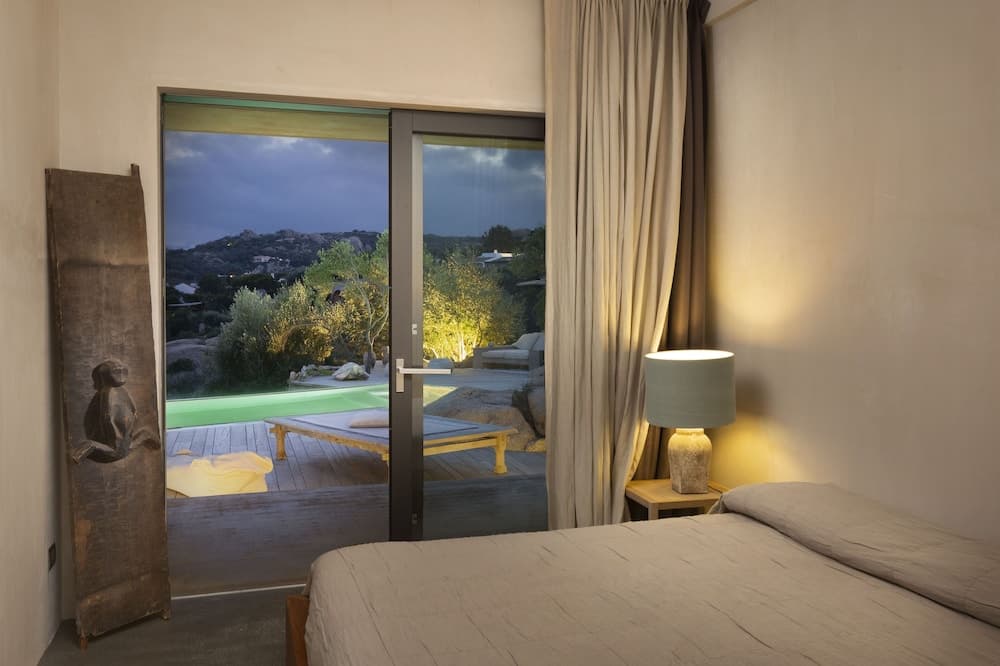 Villa in Porto Rafael, Design, Infinity Pool, Panoramic Sea View, Privacy