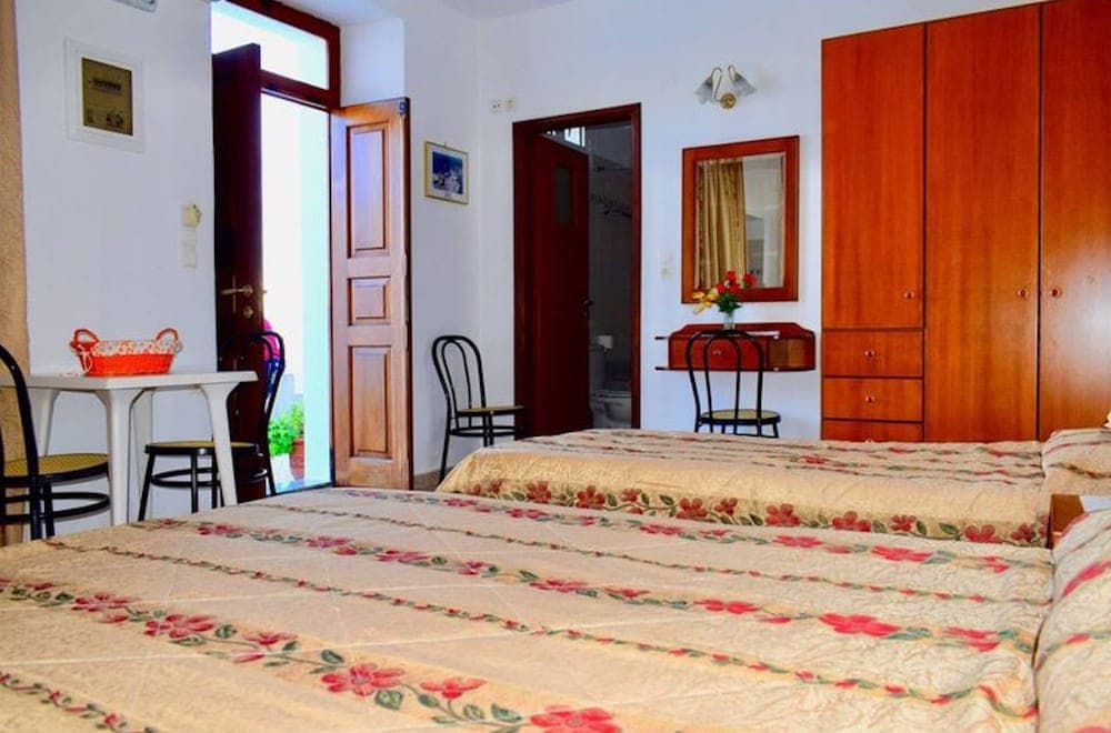 Seaview Studio For Two Just Minutes From The Beach