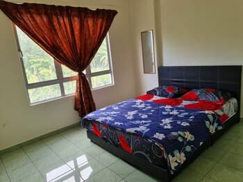 OYO Home 90398 Sunshine Bay Resort Port Dickson (private Condo)