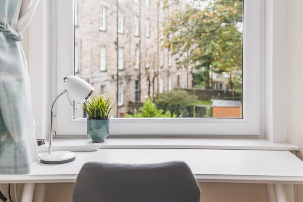 NEW Sleek 1BD Edinburgh City Centre Stay