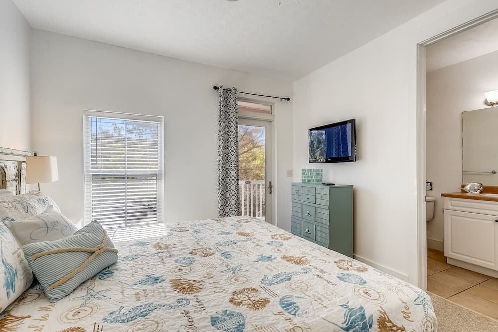 Casa Del Mar by Book That Condo