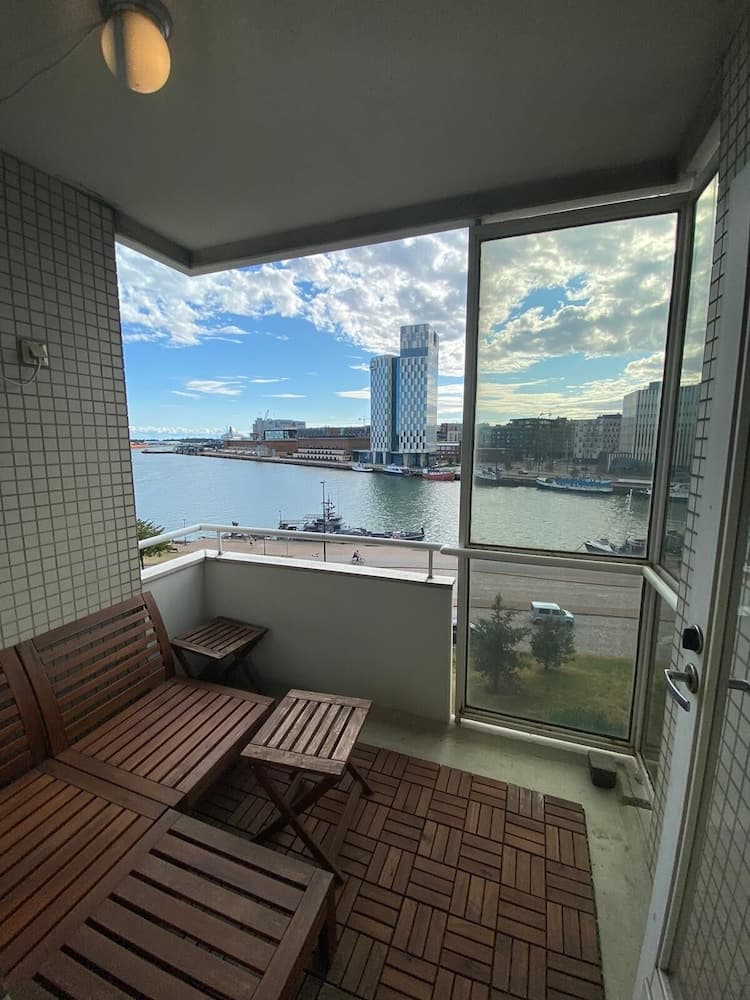 1BR home with Seaview Sauna and Balcony