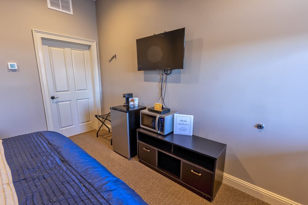 The Inn at Elijah McLeans