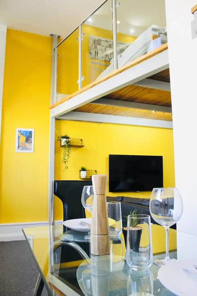 Lovely 1-bed Mezzaine Apartment in Nottingham