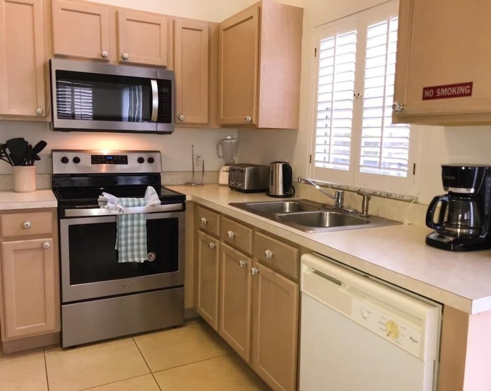 Gary's Southern Dunes Vacation Home 3 Bedroom Home by Redawning