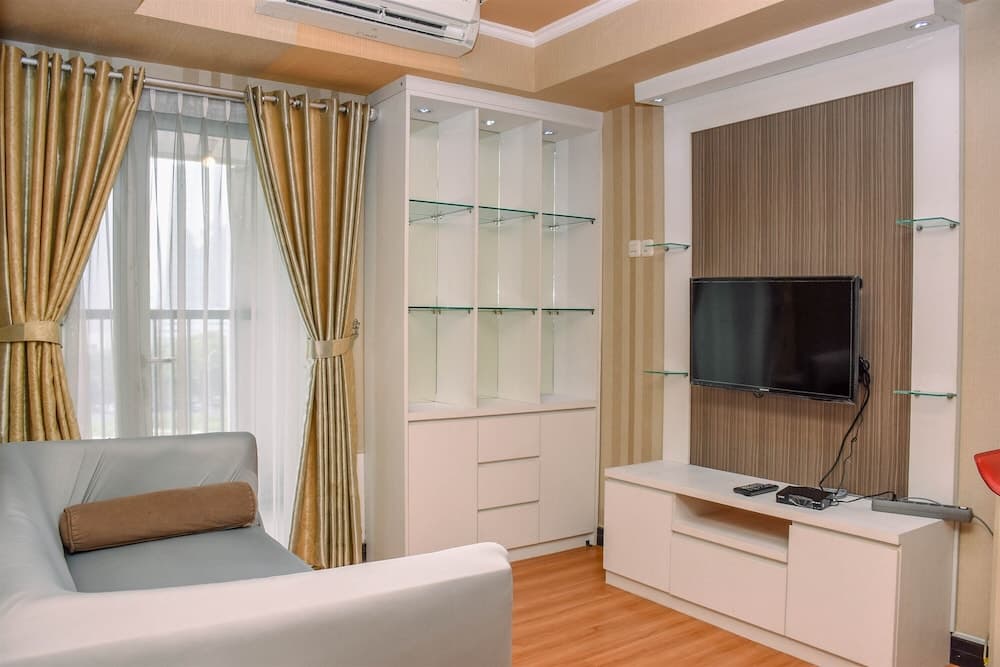 Nice And Homey 1Br At The Wave Kuningan Apartment
