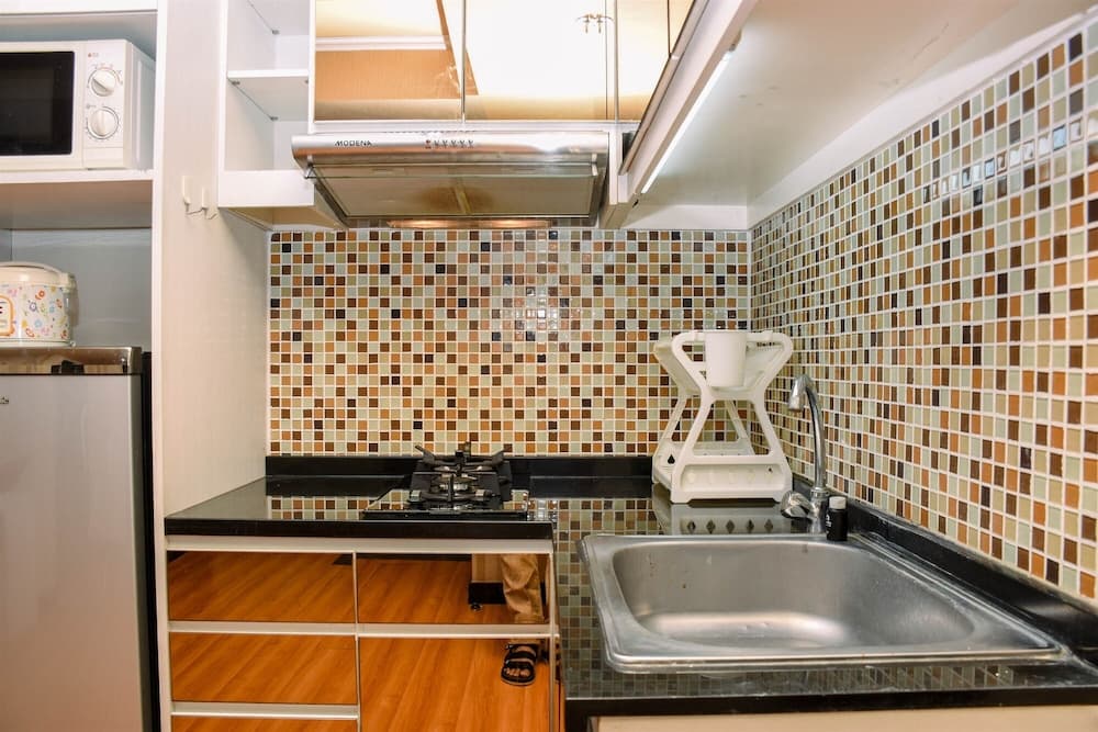 Nice And Homey 1Br At The Wave Kuningan Apartment
