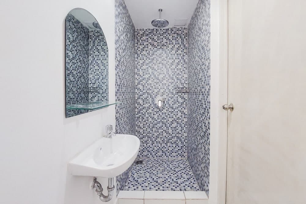 Comfort Studio No Kitchen Apartment At Aeropolis Residence