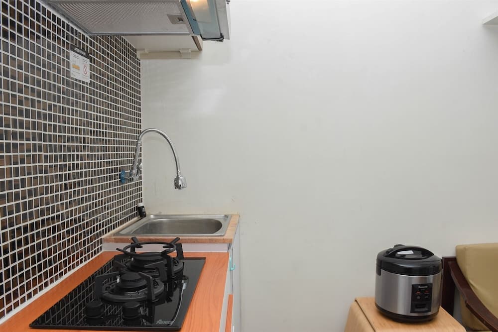 Fancy And Nice 2Br At Green Pramuka City Apartment