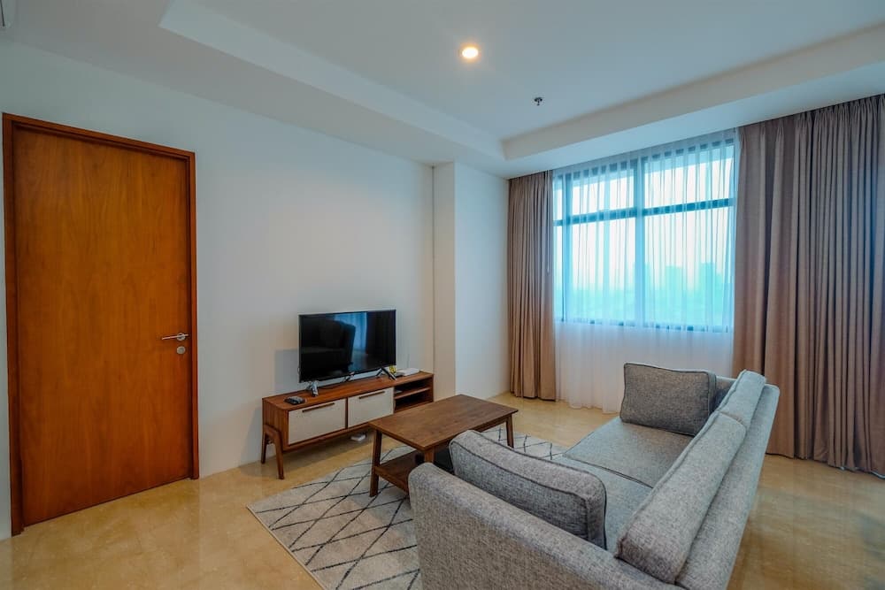 Fancy And Nice 1Br Apartment At Veranda Residence Puri